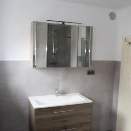 Wohnen Am Weiher Apartman